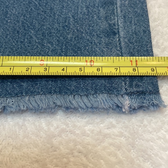 NWT Wide Leg Hi-Rise Crop Size 2 Blue Jeans - Picture 6 of 11